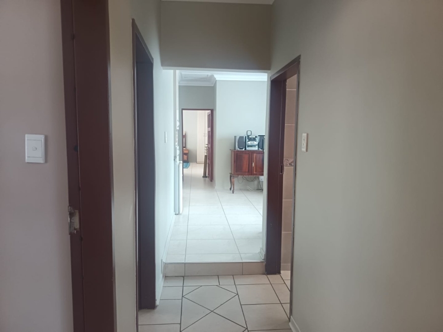 4 Bedroom Property for Sale in Rhodesdene Northern Cape